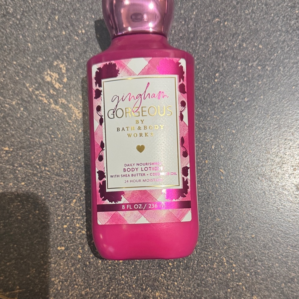 Bath & Body Works Gingham Gorgeous Body Lotion - Bold Pink
